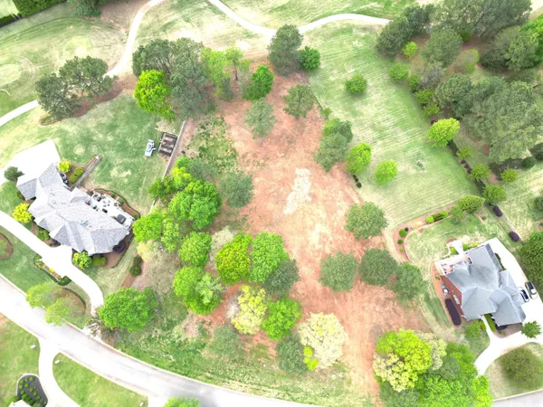 $250,000 | 725 East Long Bay Drive, Inman, SC 29349