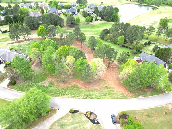 $250,000 | 725 East Long Bay Drive, Inman, SC 29349