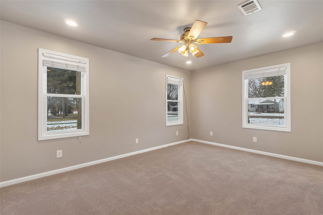 4437 East Coldwater Road Flint, MI 48506 - Photo 20 of 27