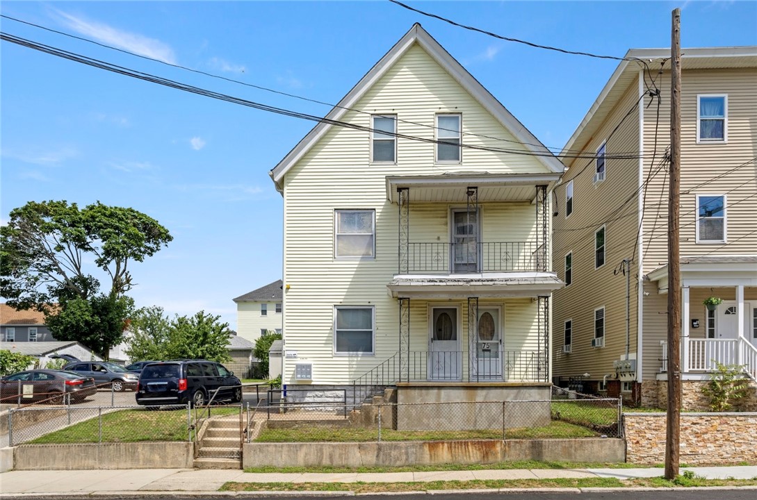 75 Baldwin Street Pawtucket, RI 02860 - Photo 1 of 47