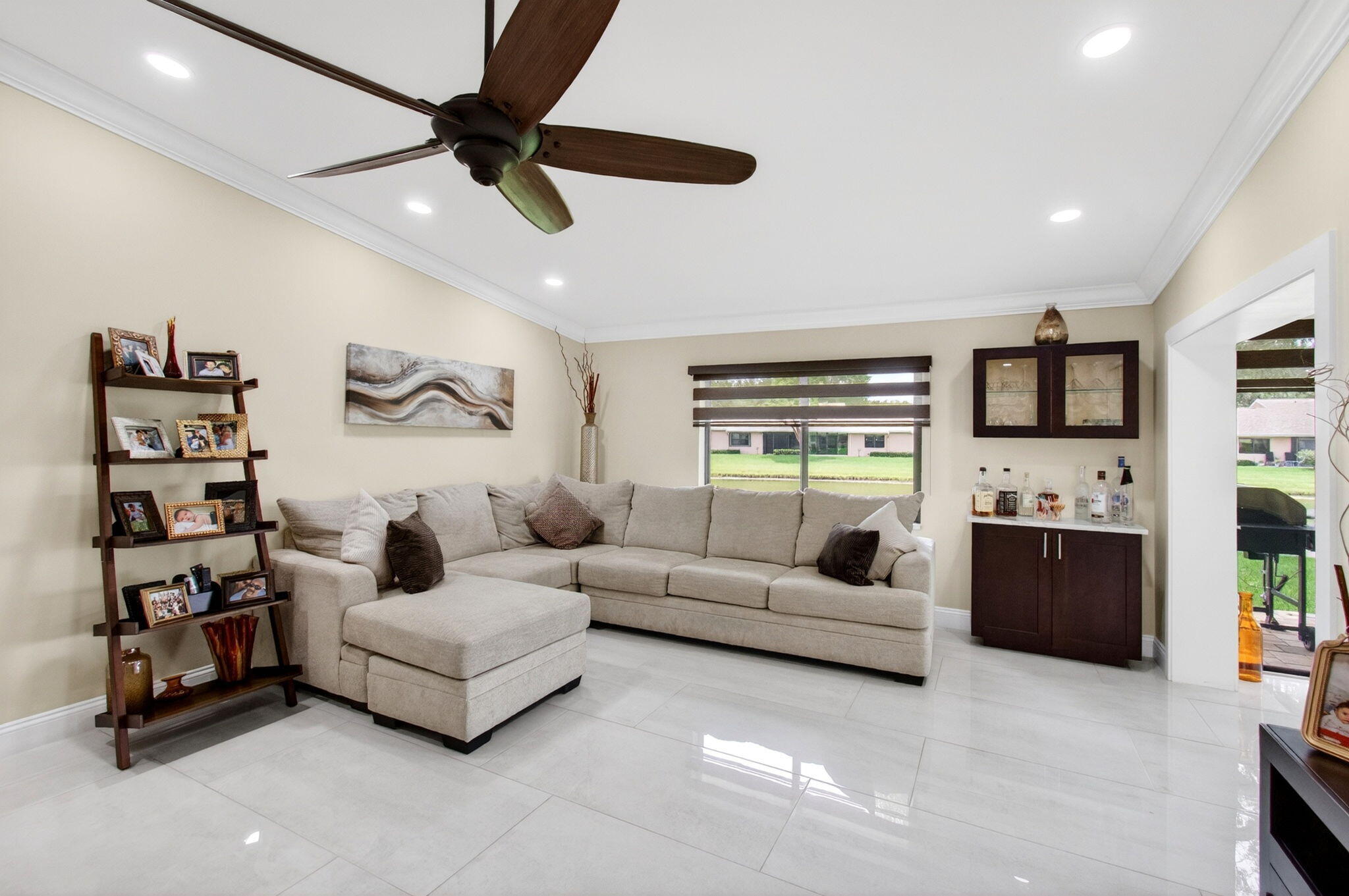 8310 Springlake Drive Boca Raton, FL 33496 - Photo 7 of 53 Living Room