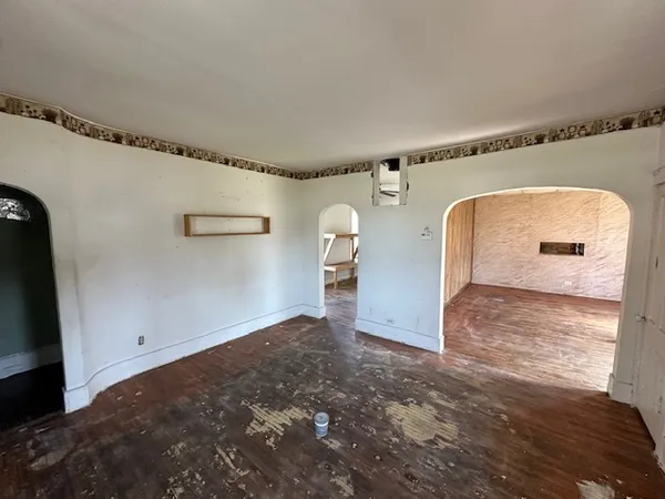 $70,000 | 102 North Jackson Street, Gardner, IL 60424