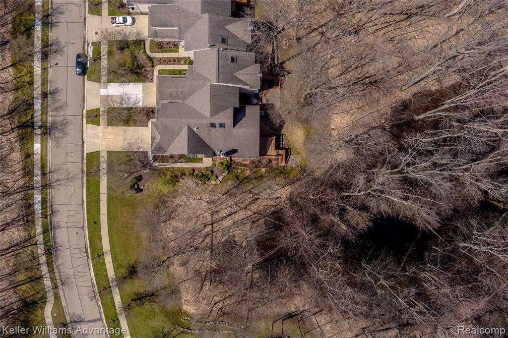 49698 Timber Trail Novi, MI 48374 - Photo 4 of 44