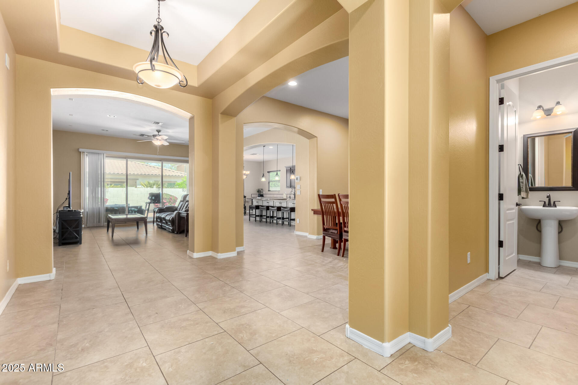 3420 East Bart Street Gilbert, AZ 85295 - Photo 4 of 47 Entry/foyer