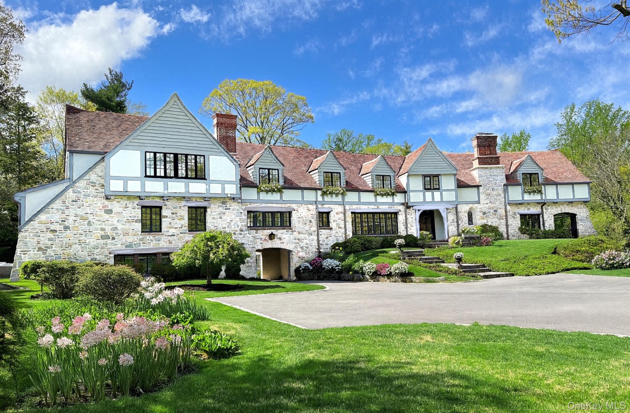 View of front of house virtually painted