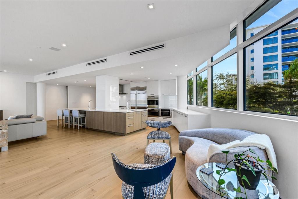 280 Golden Gate Point, Unit 200 Sarasota, FL 34236 - Photo 24 of 94