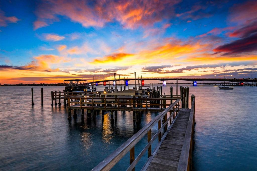 280 Golden Gate Point, Unit 200 Sarasota, FL 34236 - Photo 30 of 94