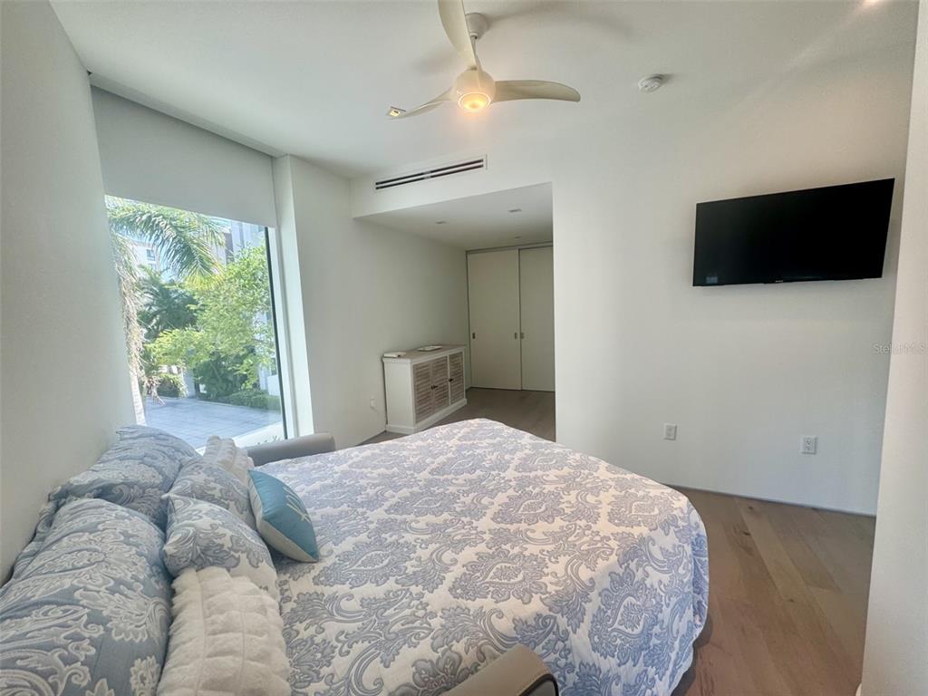 280 Golden Gate Point, Unit 200 Sarasota, FL 34236 - Photo 94 of 94