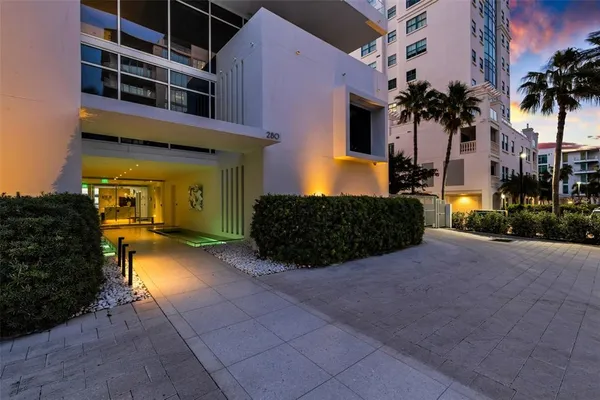 $5,500,000 | 280 Golden Gate Point, Unit 200, Sarasota, FL 34236
