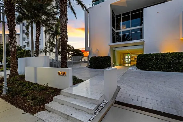 $5,500,000 | 280 Golden Gate Point, Unit 200, Sarasota, FL 34236