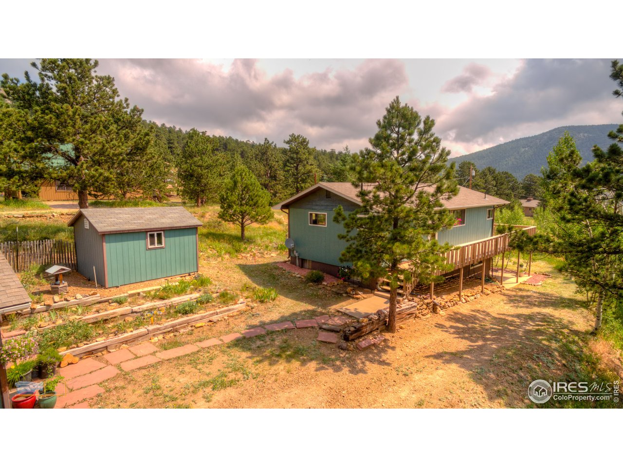 336 Taylor Road Lyons, CO 80540 - Photo 29 of 37 Gallery Image 29