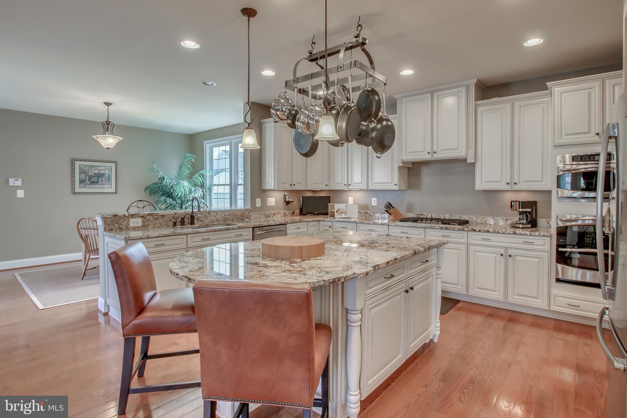 4749 Abraham Freed Road Doylestown, PA 18902 - Photo 7 of 40 Antique White Cabinetry