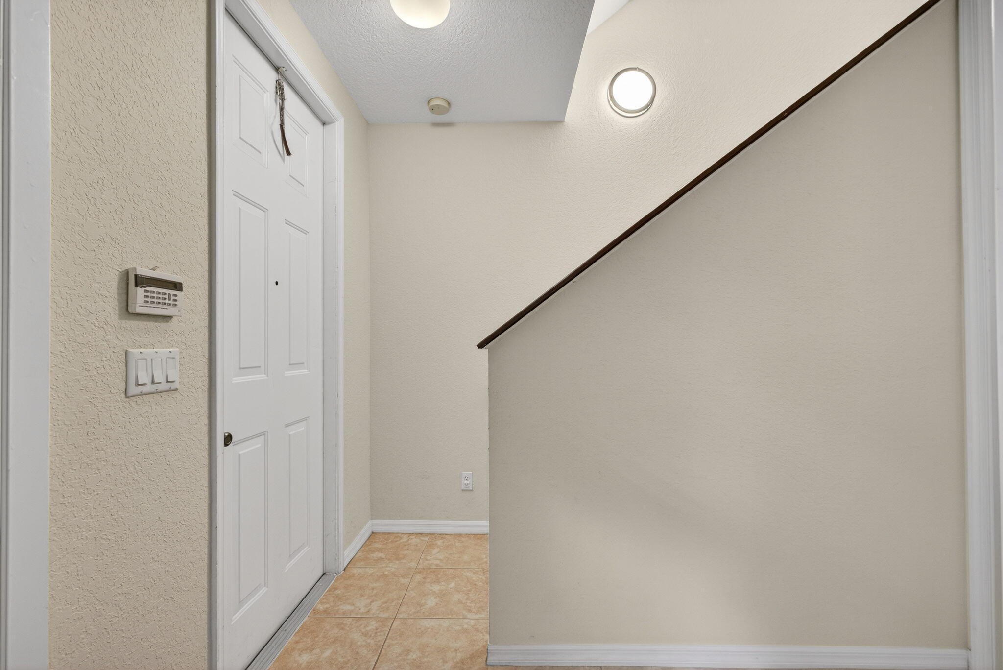 1562 Grande Cull Way Jupiter, FL 33458 - Photo 8 of 35 Entrance