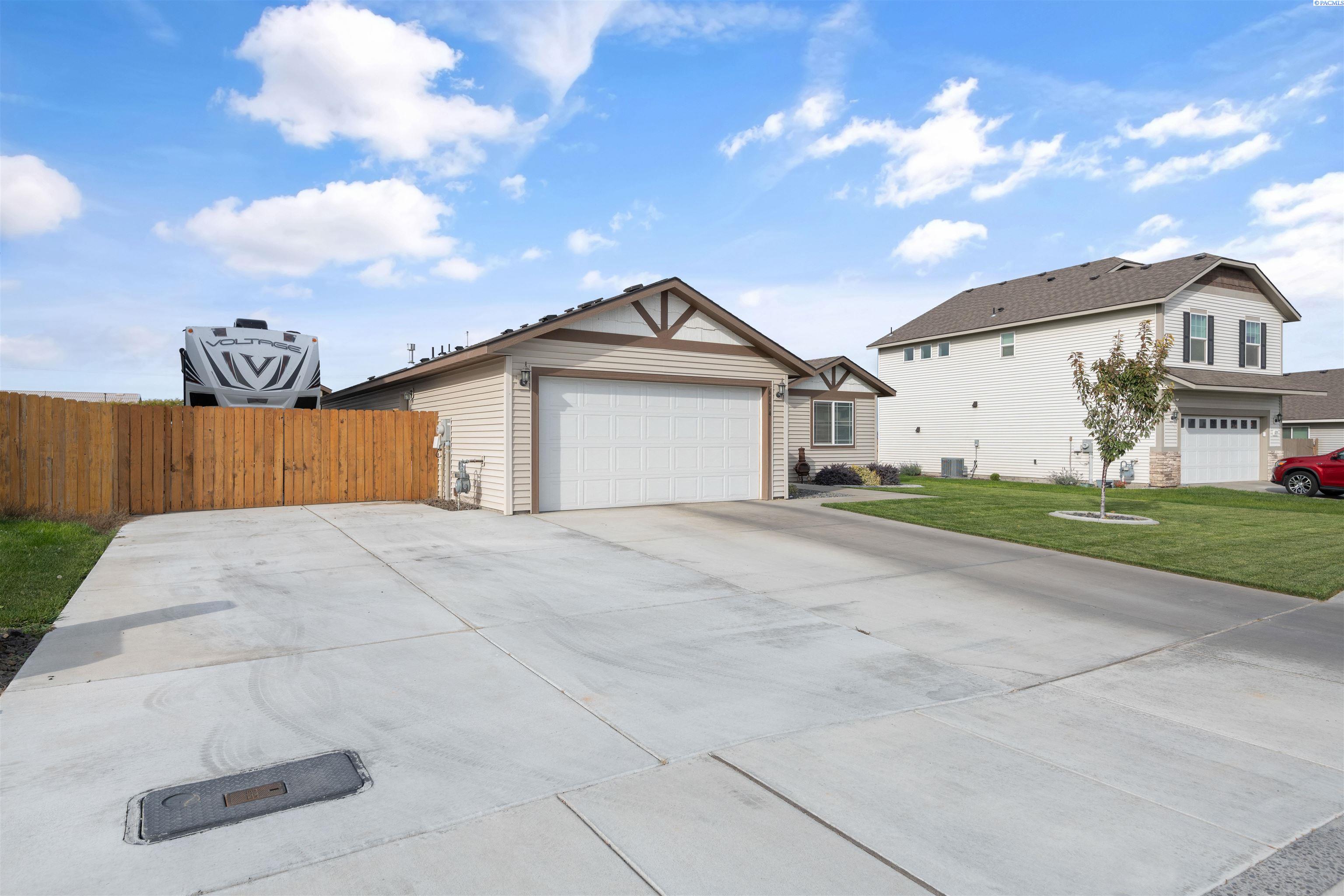 6114 Ramus Lane Pasco, WA 99301 - Photo 2 of 33 Gallery Image 2
