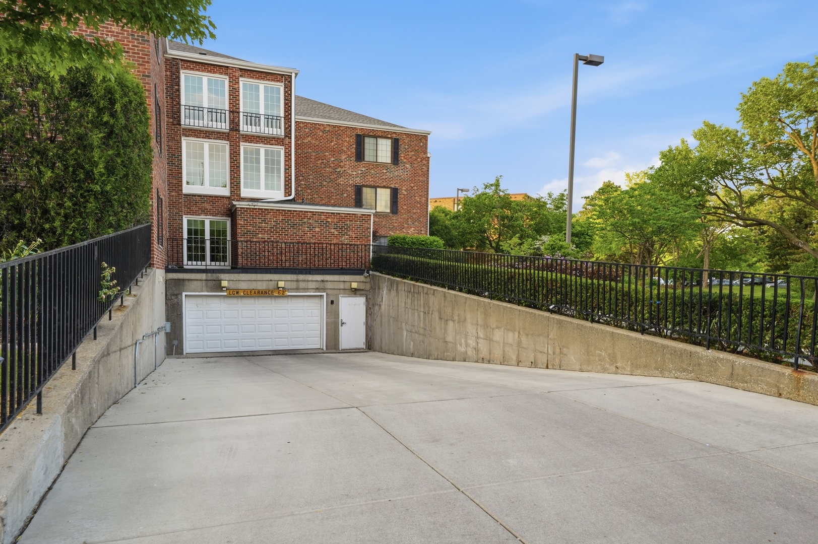 520 Biesterfield Road, Unit 119F Elk Grove Village, IL 60007 - Photo 31 of 39