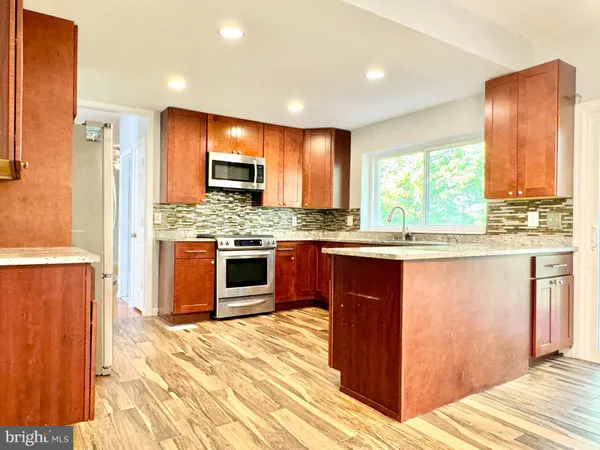 $4,000 | 13202 Mountain Ash Court, Woodbridge, VA 22192