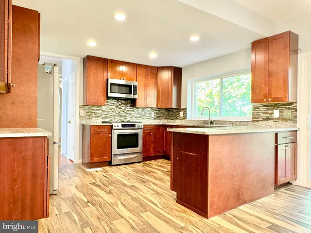 $4,000 | 13202 Mountain Ash Court, Woodbridge, VA 22192