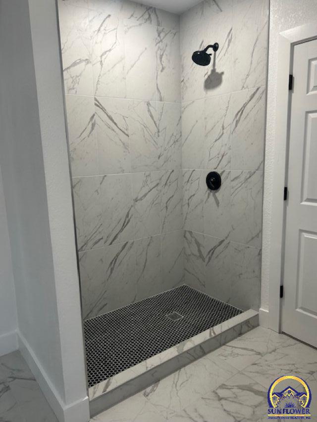 1024 Southwest Clay Street Topeka, KS 66604 - Photo 13 of 27 Upper Level Bathroom Shower