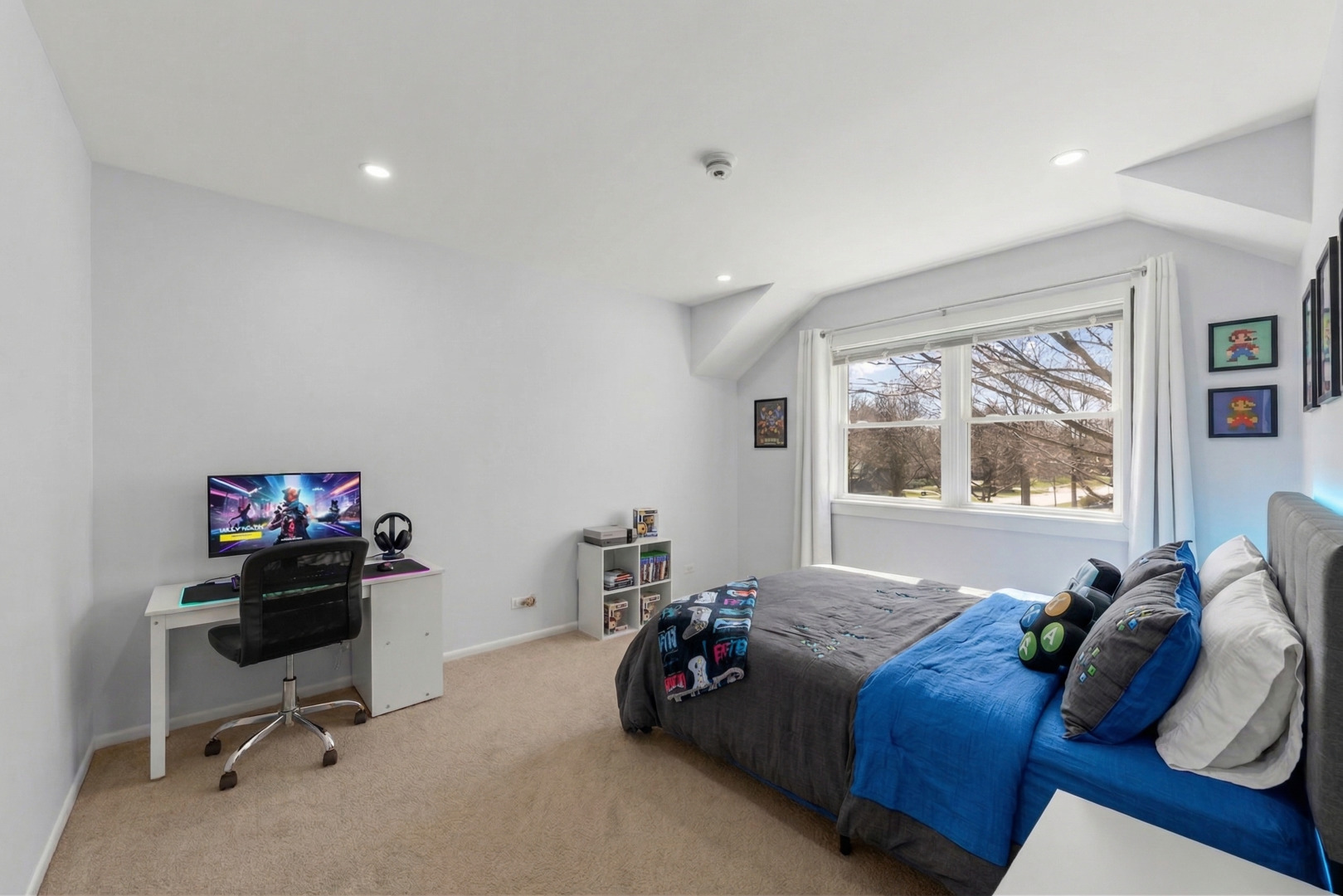 1301 Peshtigo Avenue Naperville, IL 60564 - Photo 17 of 30 a bedroom with a bed and a window