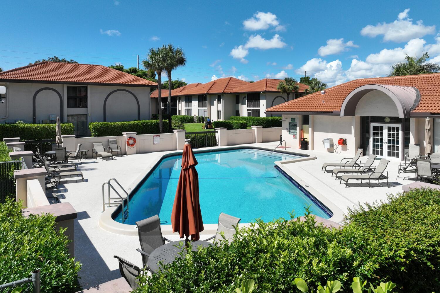 350 Club Circle, Unit 206 Boca Raton, FL 33487 - Photo 1 of 22 350 Club Circle 206