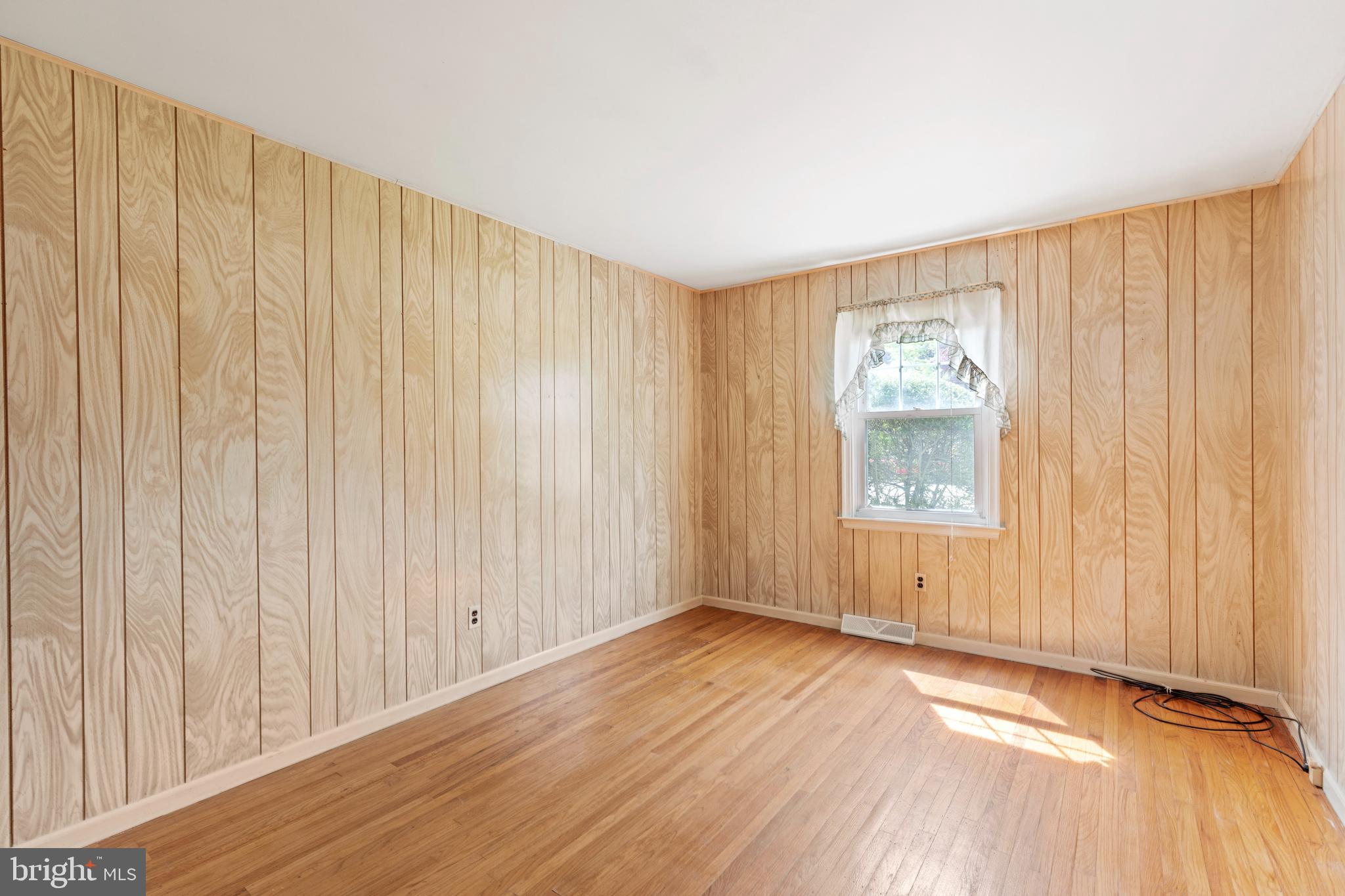 2109 Hemlock Road Norristown, PA 19403 - Photo 15 of 24 5th Bedroom or Office Main Level