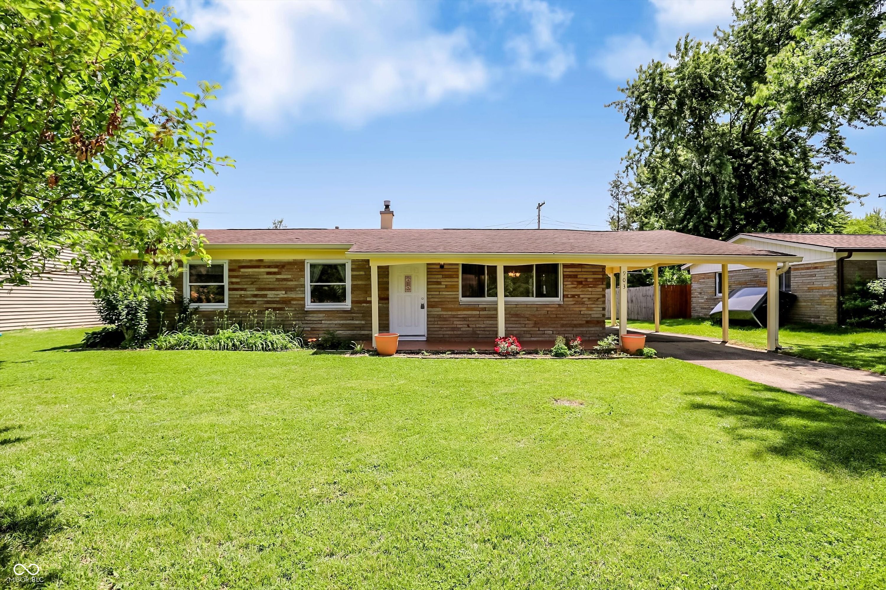 903 Sawmill Road Whiteland, IN 46184 - Photo 1 of 25