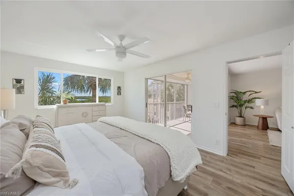 $425,000 | 320 Horse Creek Drive, Unit 308, Naples, FL 34110