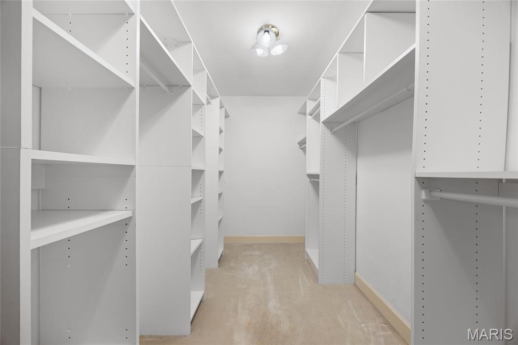 14316 Spyglass Ridge Chesterfield, MO 63017 - Photo 21 of 43