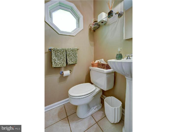 136 Conover Road Princeton Junction, NJ 08550 - Photo 7 of 23
