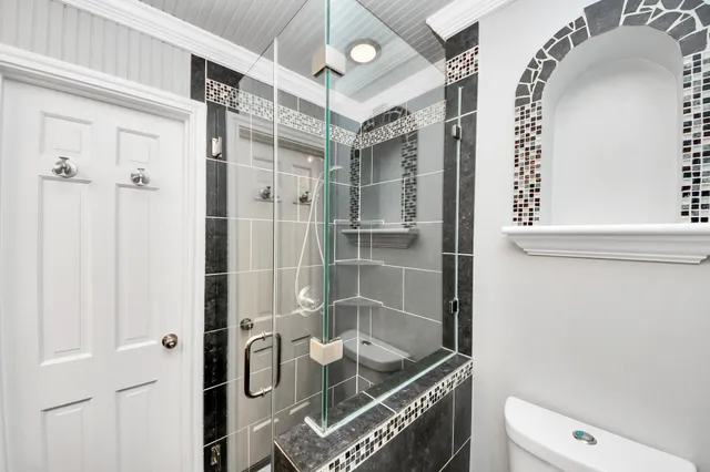 a view of a storage & utility room