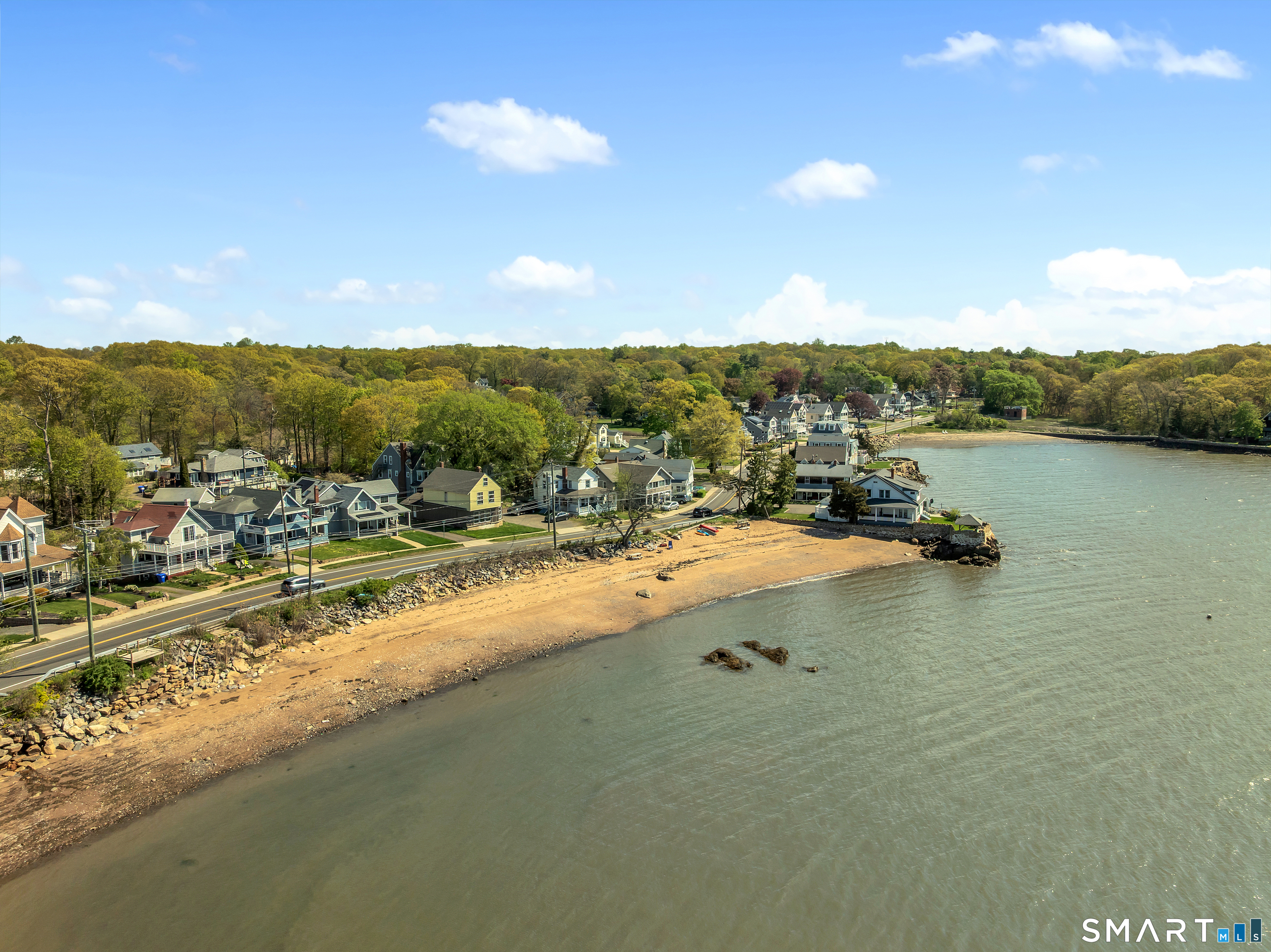 58 Grove Street Branford, CT 06405 - Photo 12 of 38
