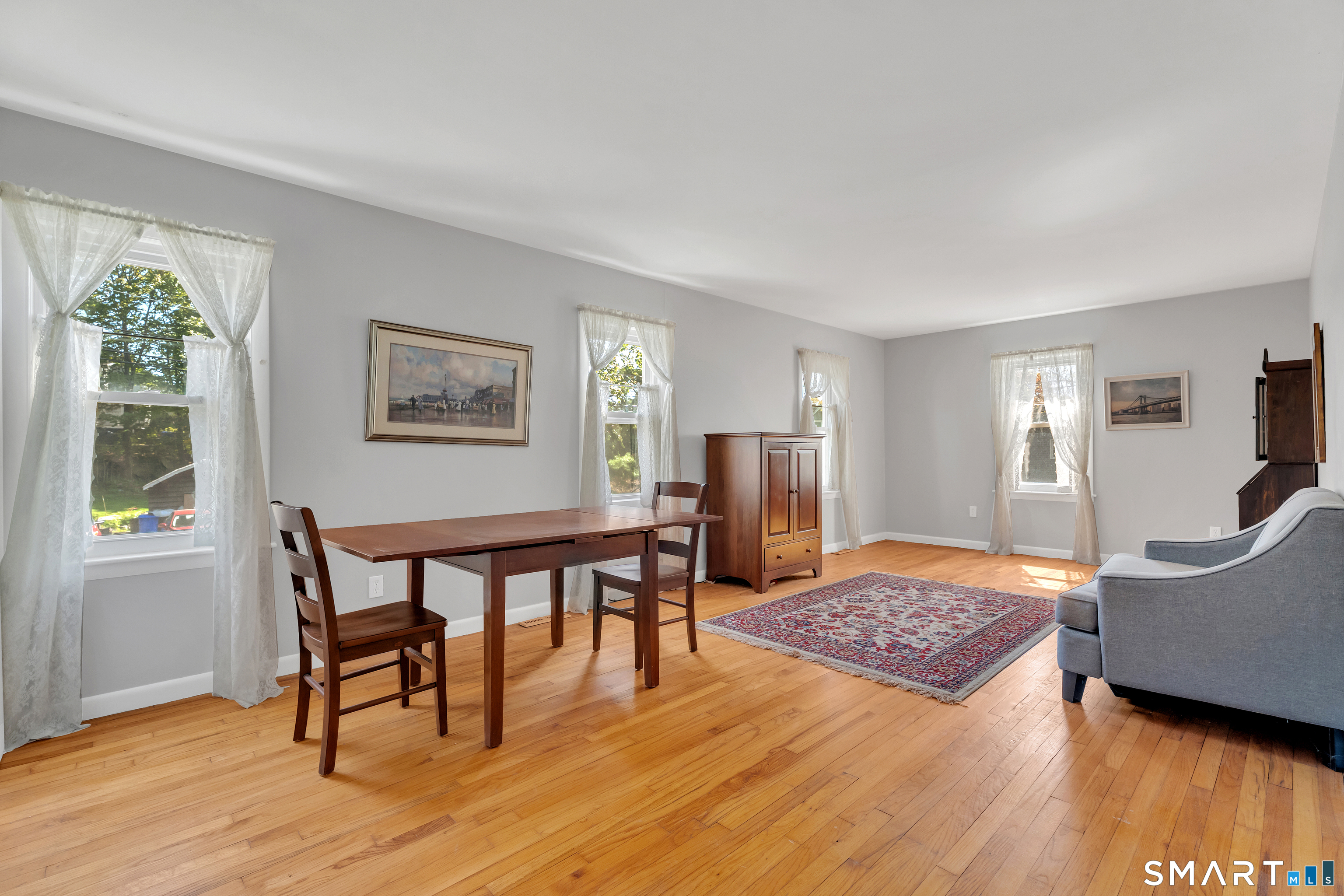 58 Grove Street Branford, CT 06405 - Photo 8 of 38