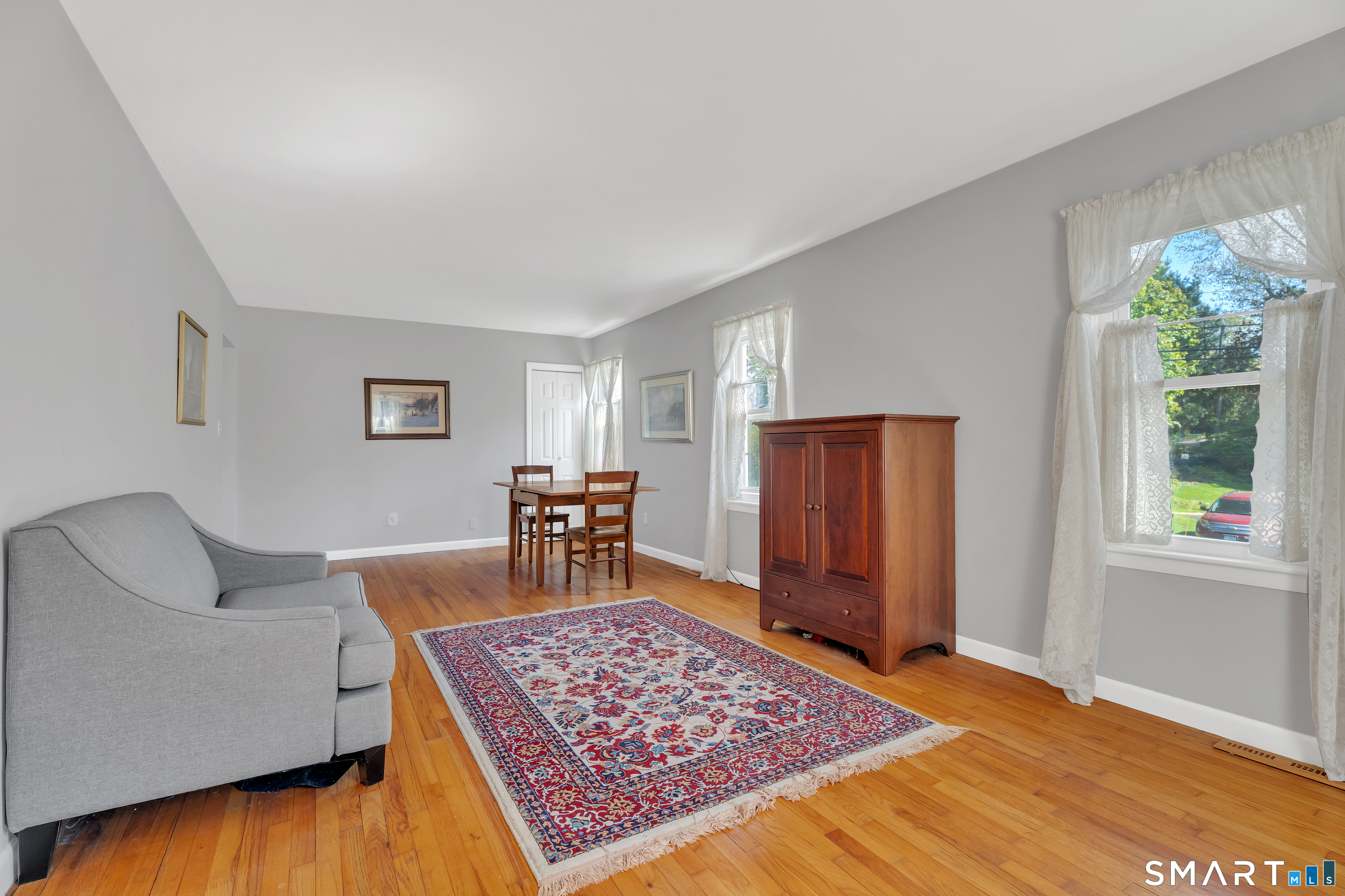 58 Grove Street Branford, CT 06405 - Photo 9 of 38