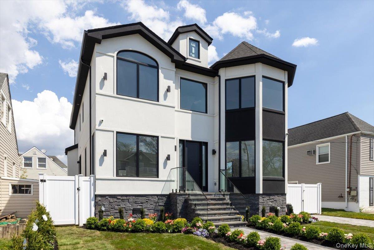544 Arlington Road Cedarhurst, NY 11516 - Photo 1 of 30 Gallery Image 1