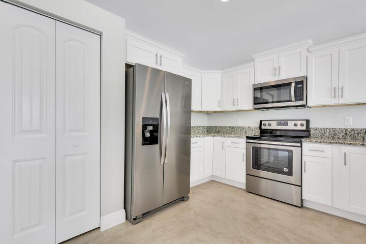 16934 72nd Road North The Acreage, FL 33470 - Photo 5 of 19 kit 1