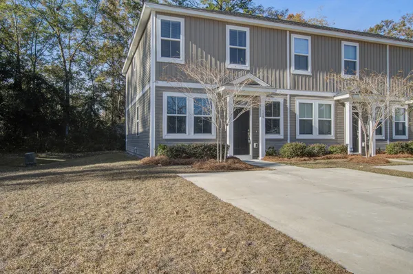$1,695 | 109 Alston Lane, Summerville, SC 29483