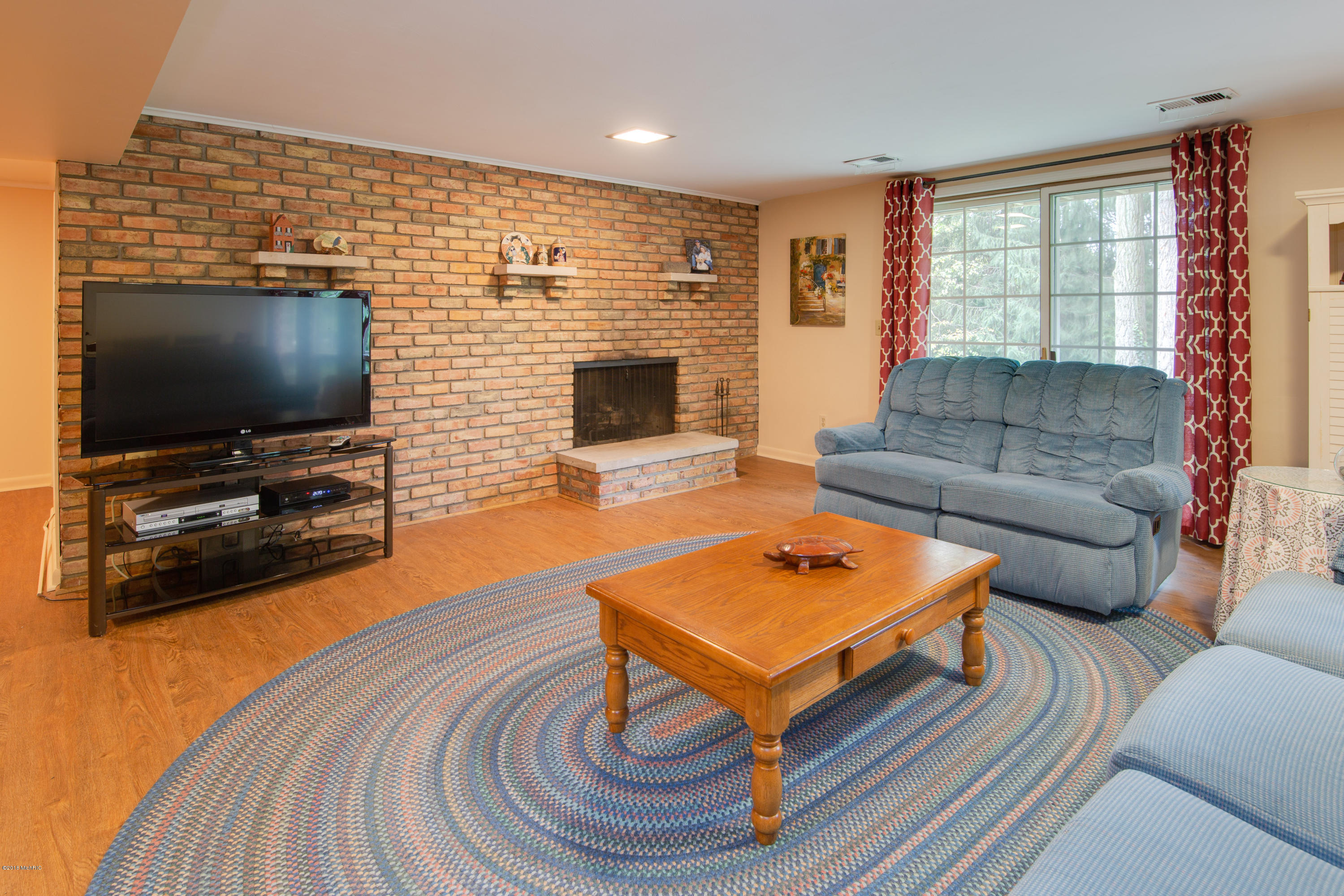 645 East Ridge Circle Kalamazoo, MI 49009 - Photo 20 of 35 645_E_Ridge_Circle-19