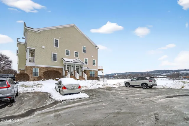 $315,000 | 4201 Admiral's Walk Drive, Cohoes, NY 12047