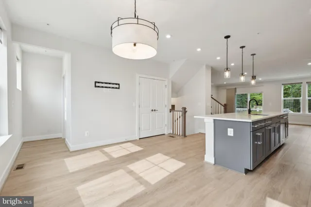 $5,500 | 3034 Declan Way, Falls Church, VA 22044