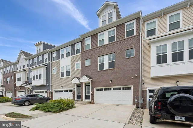 $5,500 | 3034 Declan Way, Falls Church, VA 22044