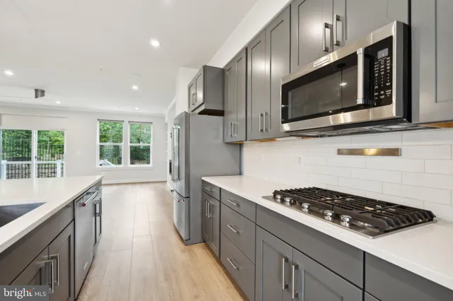 $5,500 | 3034 Declan Way, Falls Church, VA 22044