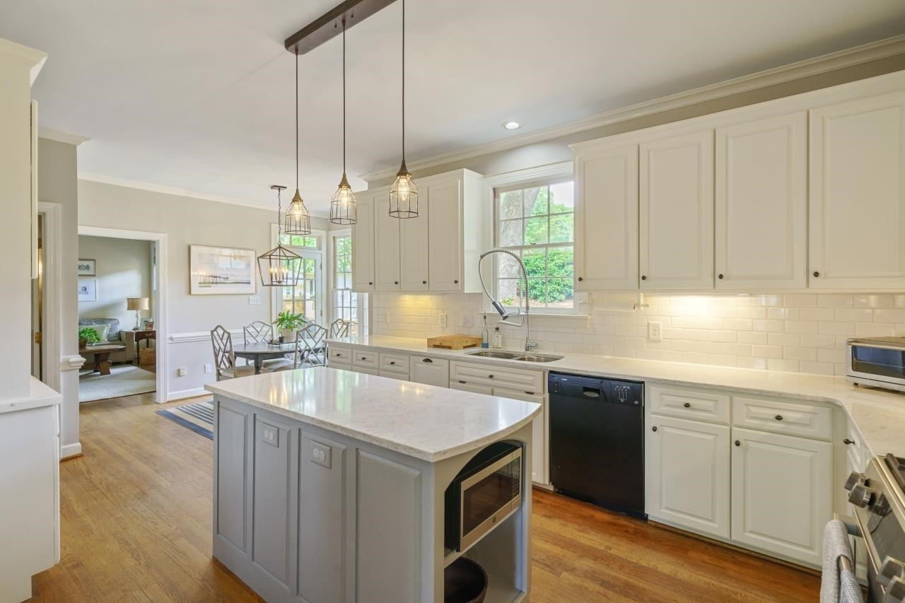 1216 Weldon Place Raleigh, NC 27608 - Photo 12 of 41 Photo 12