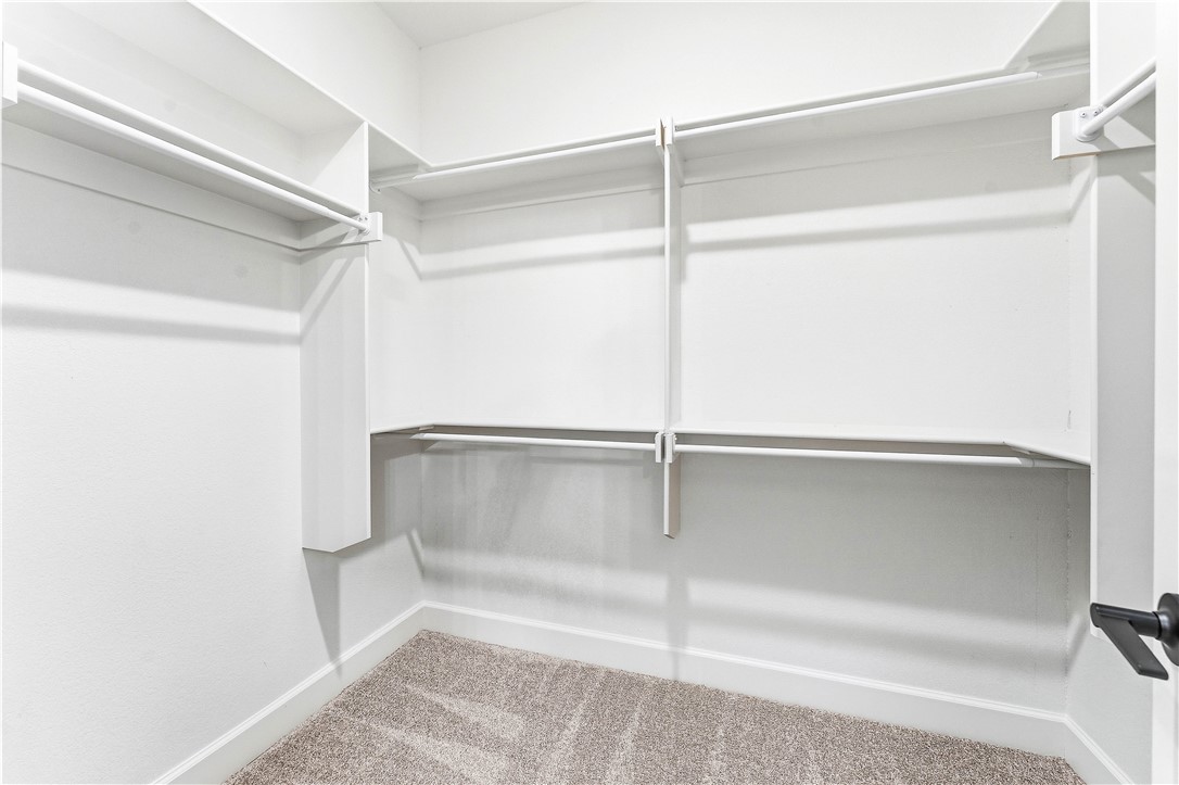 1807 Goldthorp Street Pea Ridge, AR 72751 - Photo 17 of 27 Primary closet