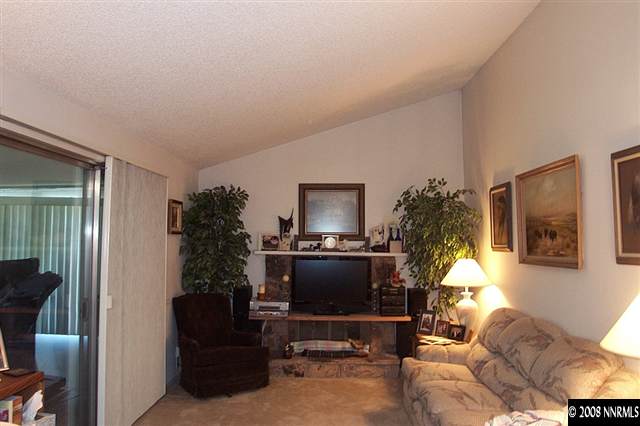 4380 Snowshoe Lane Reno, NV 89502 - Photo 4 of 6 Photo 4