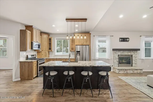 $689,275 | 1361 East Westdale Drive, Hayden, ID 83835