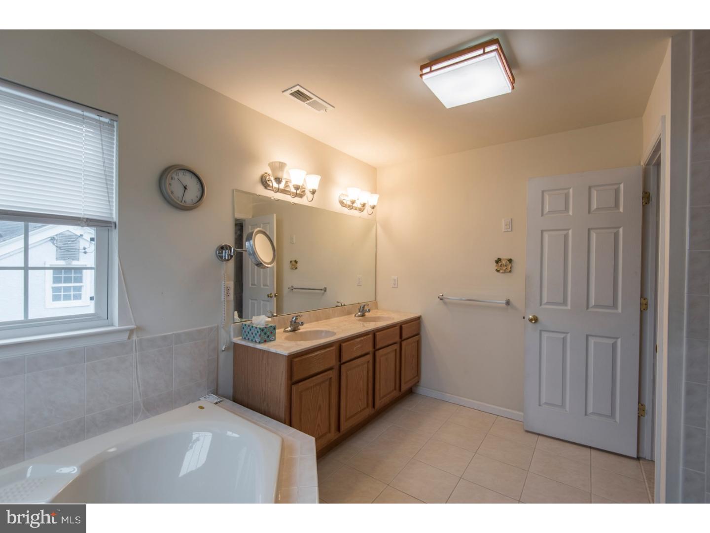 9733 Bridle Road Philadelphia, PA 19115 - Photo 17 of 25