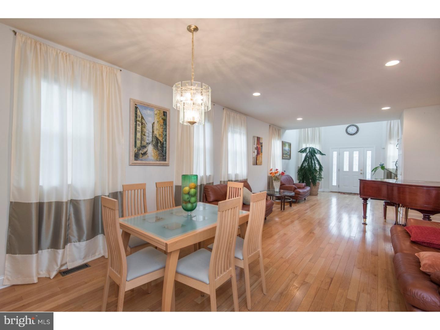 9733 Bridle Road Philadelphia, PA 19115 - Photo 10 of 25