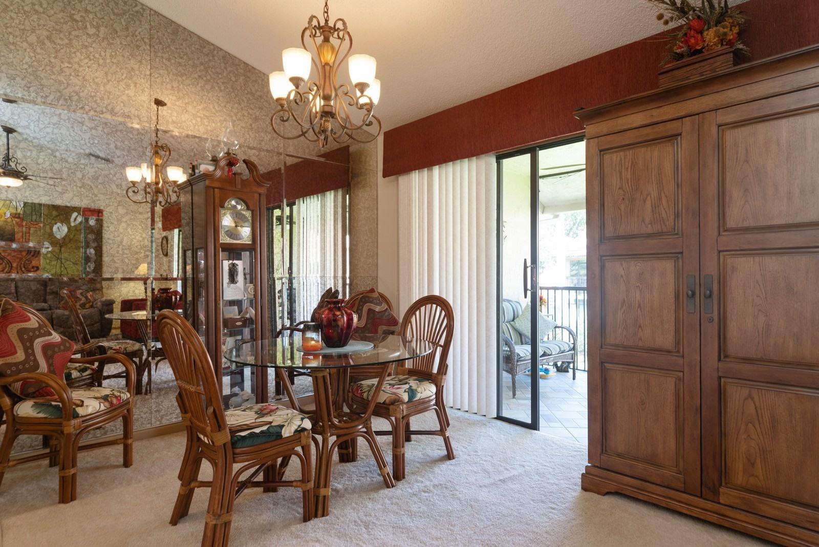 5710 Coach House Circle, Unit F Boca Raton, FL 33486 - Photo 8 of 18 08_5710CoachHouseCircleF_2_DiningRoom_Cu