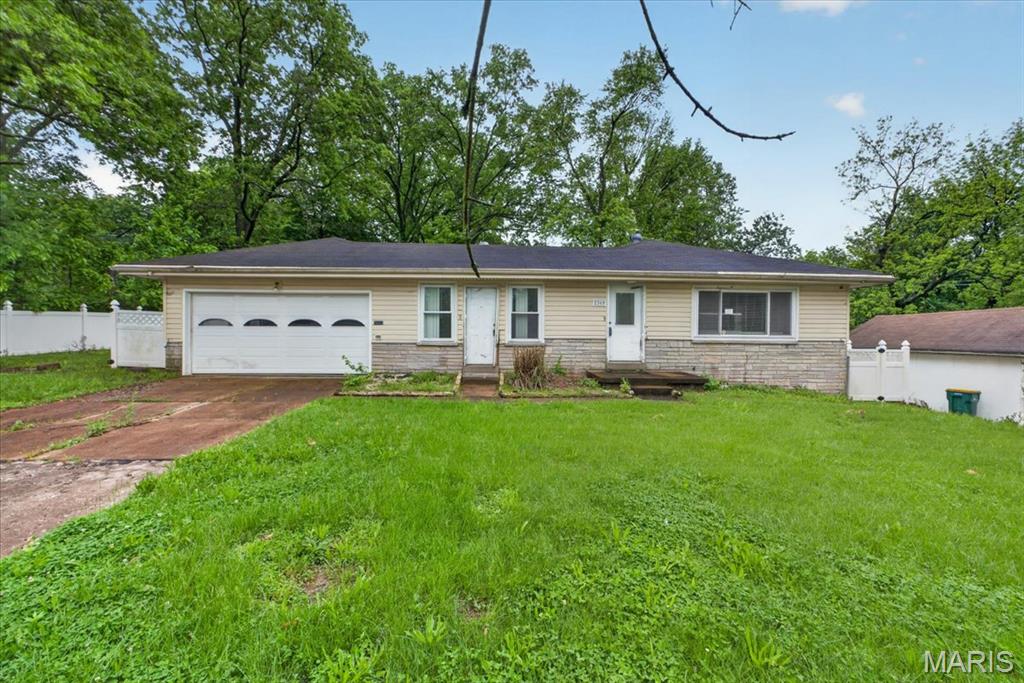 2360 Chambers Road Moline Acres, MO 63136 - Photo 2 of 23