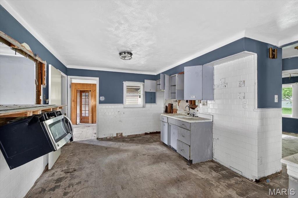 2360 Chambers Road Moline Acres, MO 63136 - Photo 7 of 23